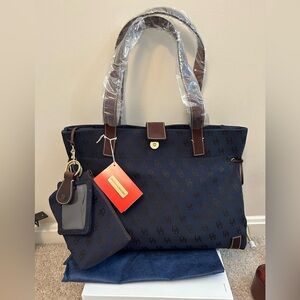 New with tags Dooney and Bourke Navy Tmoro Medium Tote